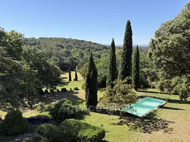 Aix en Provence 13100 Location maison 10 pièces t10 piscine