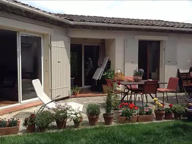Aix en Provence 13100 Location maison 4 pièces t4 au dernier étage