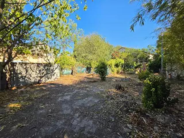 Aix en Provence 13290 Achat / Vente immeuble parking
