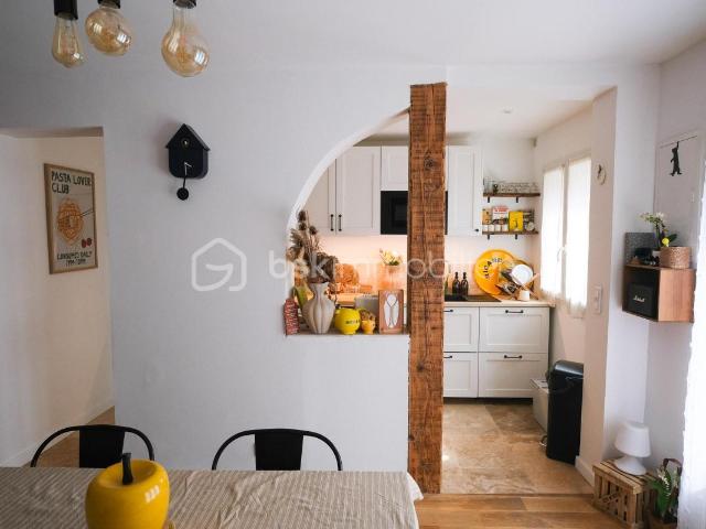 AIX EN PROVENCE – Campagne au calme absolu entre Venelles et Puyricard Appartement rénové avec piscine