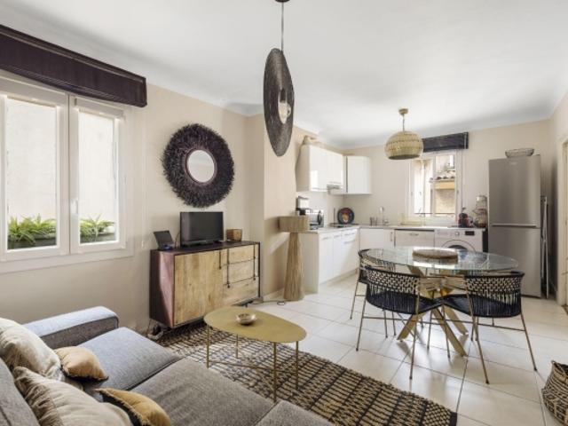 AIX EN PROVENCE CENTRE VILLE HISTORIQUE APPARTEMENT T3 47 M2 310 000€