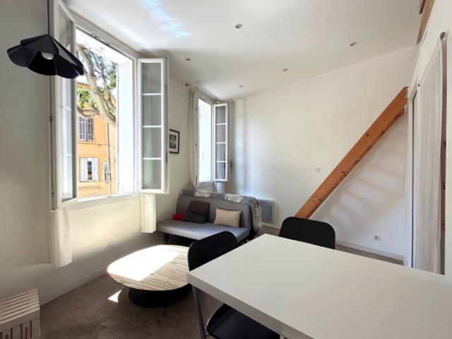 Aix En Provence Centre Ville Studio + mezzanine 19 m2