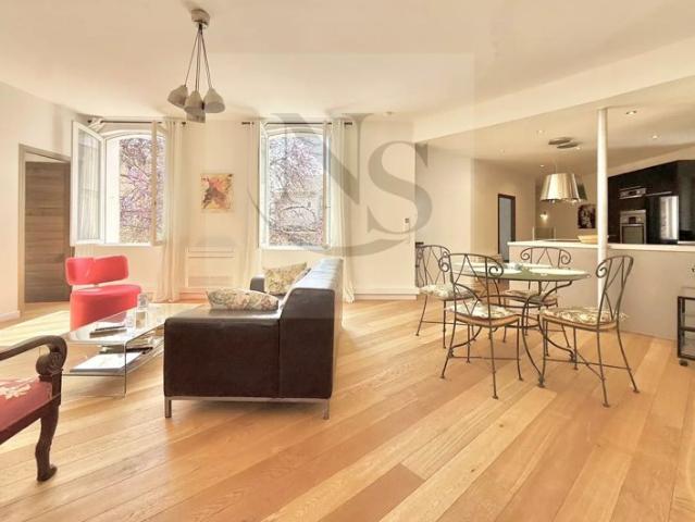AIX EN PROVENCE / APPARTEMENT COURS MIRABEAU