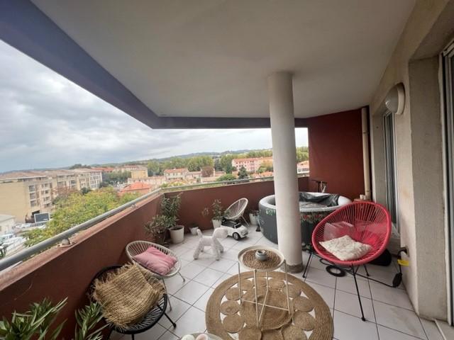 Aix en Provence Appartement T3 Centre ville / Rue Irma Moreau Garage
