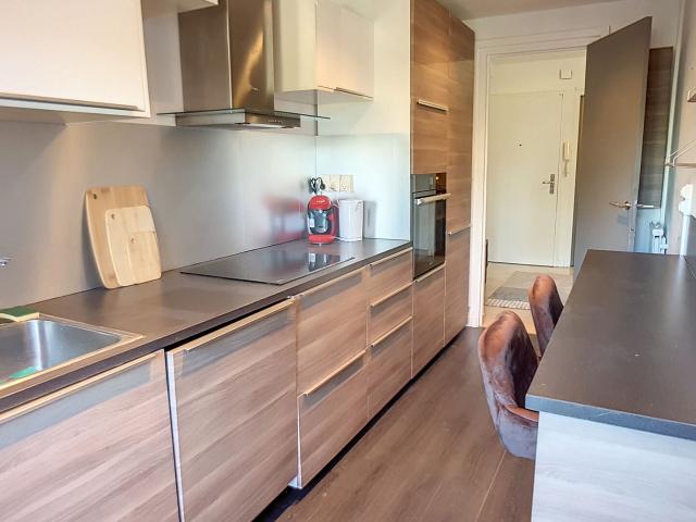 Aix en Provence Appartement T3 rénové et meublé à neuf Centre ville à pieds