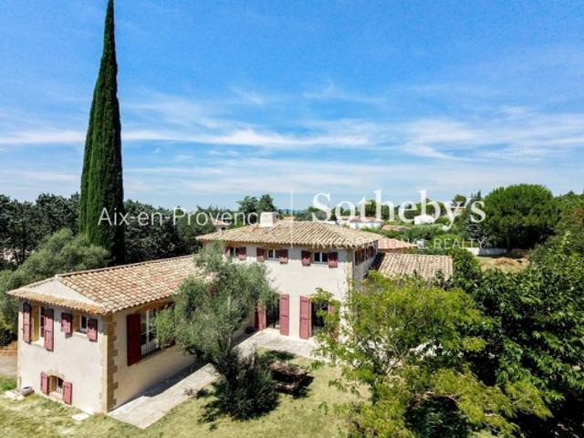 Aix en Provence – Bastide rénovée Quartier résidentiel recherché