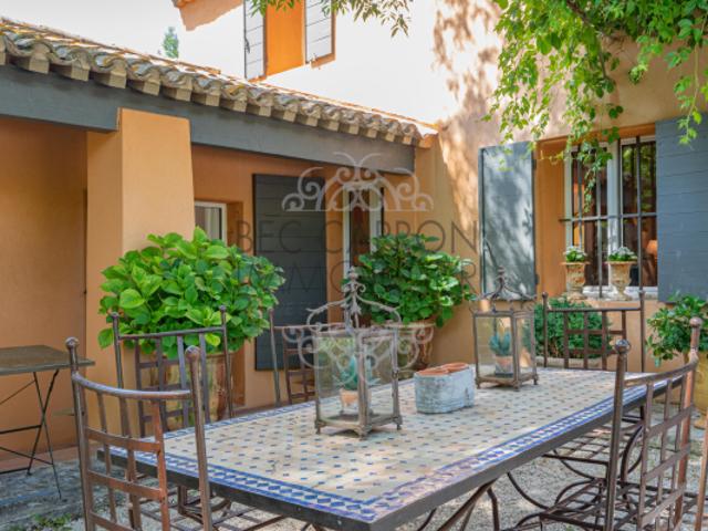 AIX EN PROVENCE ELEGANTE PROPRIETE