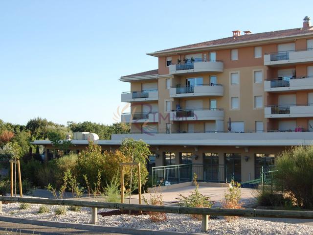 AIX EN PROVENCE LA DURANNE T2 DE 32.69M2 AVEC UN STATTIONNEMENT EN SOUS SOL