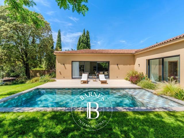Aix En Provence La Torse Villa D'architecte 310 M² Stu. 310m² Aix en Provence