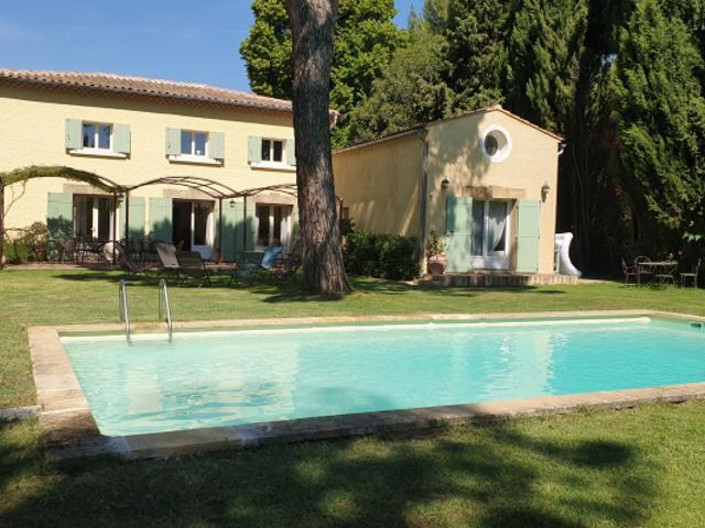 Aix en Provence, maison 7 pièces de 243 m2, terrain 2340 m2
