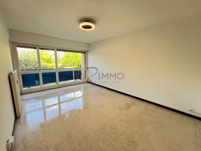 AIX EN PROVENCE SECTEUR SUD STUDIO NON MEUBLE DE 26 M2 AVEC BALCON ET CAVE