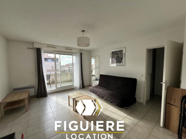 Aix en Provence Studio meublé avec grand balcon et garage Proche Hôtel Renaissance