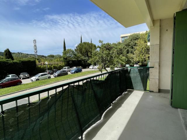 Aix en Provence Sud Appartement T2 de 46m2 en RDC parking collectif