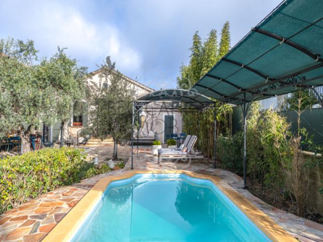 AIX EN PROVENCE PIGONNET PROPRIÉTÉ AVEC DEUX MAISONS