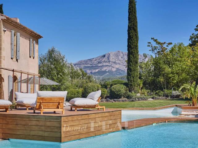 Aix en Provence Propriété avec vue Sainte Victoire 500m² Aix en Provence
