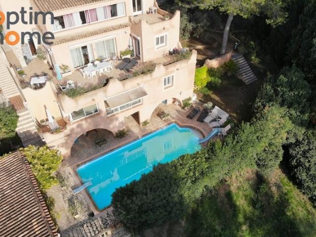 Aix En Provence – Propriété familiale et multi usages de 360. 360m² Aix en Provence