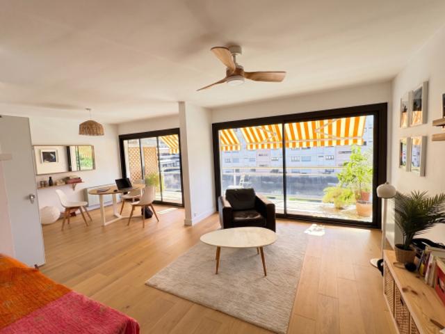 Aix en Provence. 'TOUR D'AYGOSI', Appartement T2/3 de 64 m2