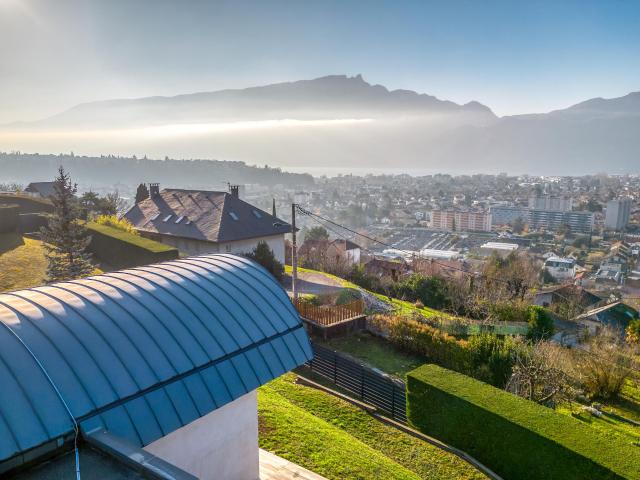 Aix les bains, magnifique villa plain pied vue lac