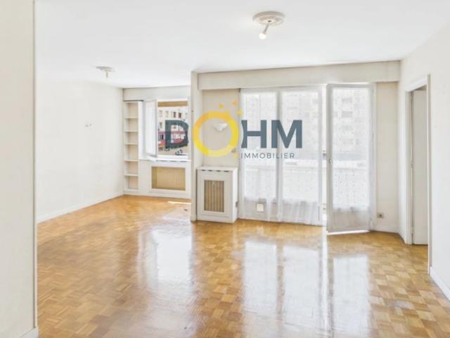 AIX LES BAINS, A VENDRE APPARTEMENT DE 100 M2 AVEC CAVE ET P