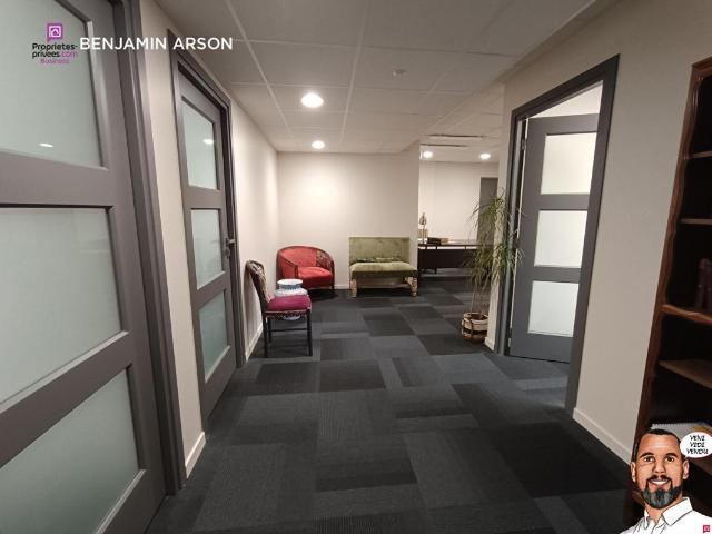 AIX LES BAINS BUREAUX 102 m²