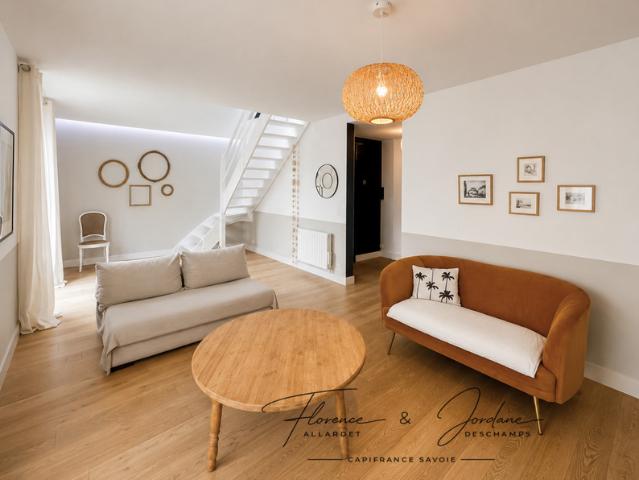 AIX LES BAINS – DUPLEX DE CHARME À QUELQUES PAS DU PETIT PORT ET DU LAC DU BOURGET