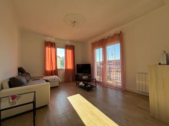 AIZENAY CV, ensemble immobilier composé de 3 logements loués