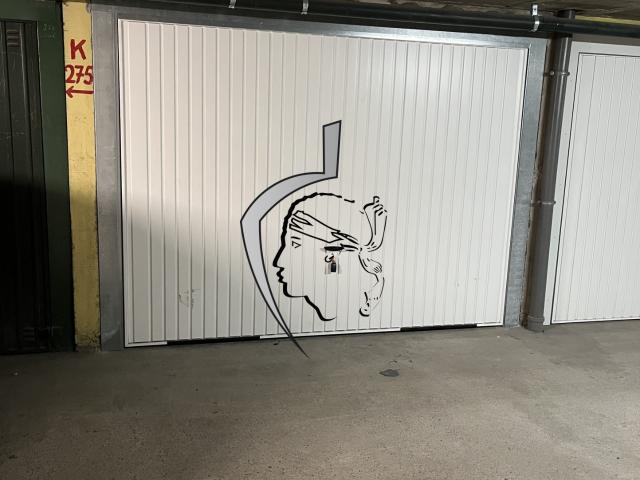 Ajaccio: Garage dans résidence sécurisée proche TRIBUNAL et LYCEE LAETITIA