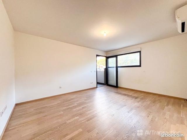 Ajaccio – Studio avec ascenseur, terrasse et parking