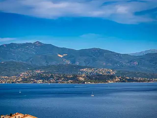 Ajaccio 20000 Achat / Vente appartement 4 pièces t4