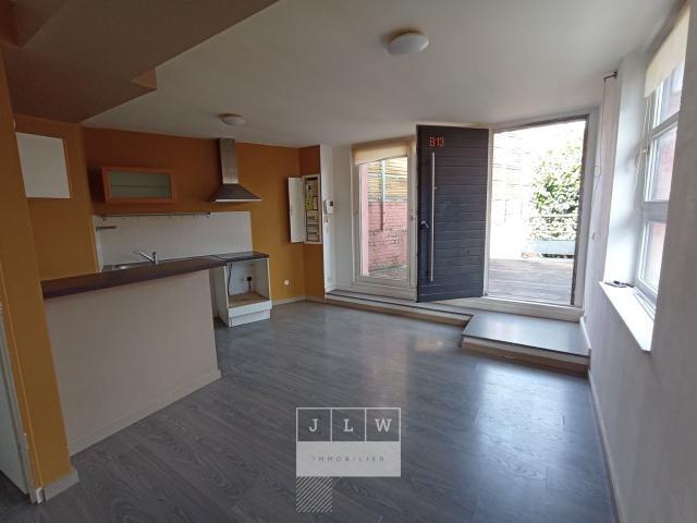 AJLQ SR123 LILLE T2 NON MEUBLE 39 M2 Porte des postes