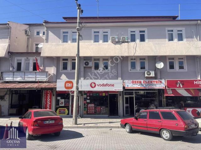 Çalıca'da Ana Cadde Cepheli 50m2 Satılık Dükkan