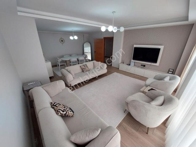Çalıda 4 Yıllık Binada 2+1 Kapalı Garajlı Bahçe Katı