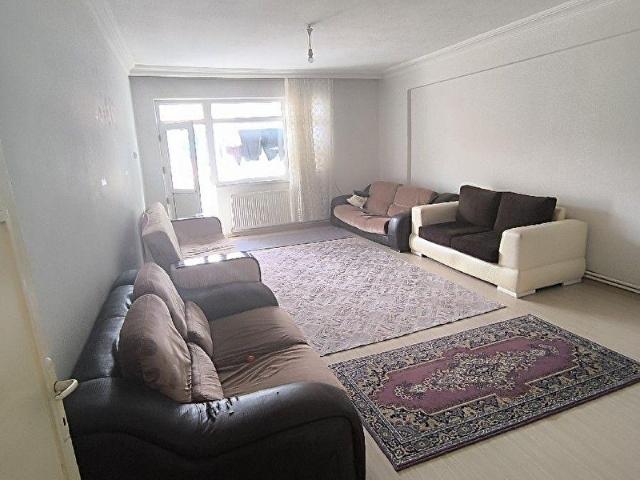 AL EMLAKTAN CUMHURİYET MAHALLESİ'NDE SATILIK DAİRE 3+1