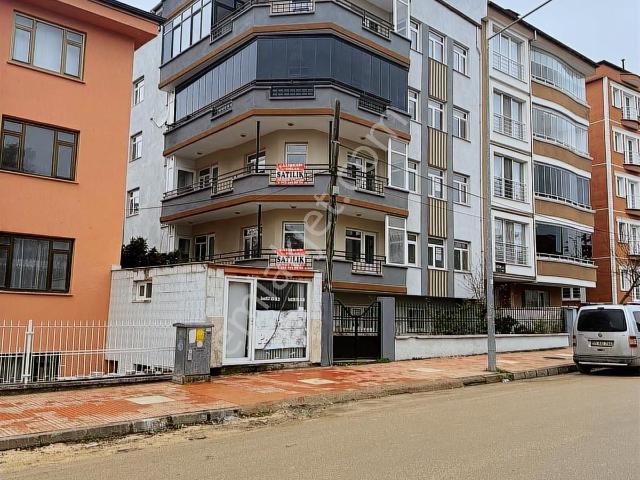 Çalışkan Emlak'tan Satılık Diş Hastanesi Karşısı 3+1 Daireler