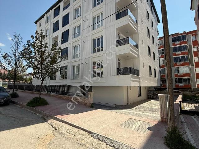 Çalışkan Emlak'tan Satılık Fuar Alanı Altı Kiralıcı 1+1 Daire