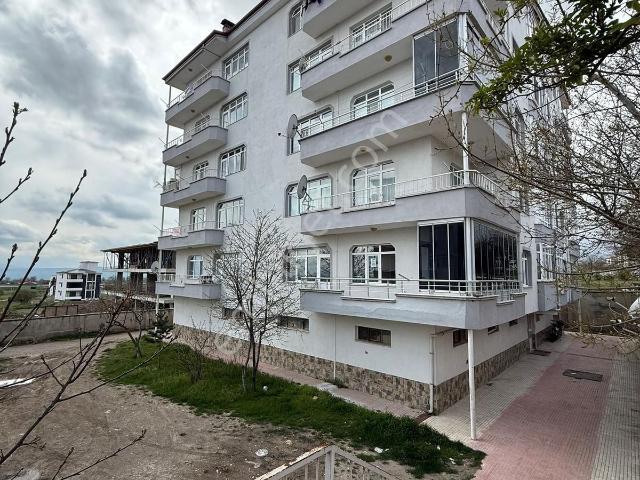 Çalışkan Emlak'tan Satılık Nazar Sitesi 3+1 2. Kat Daire