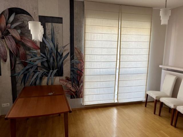Al. KEN 96 110 m², Warszawa