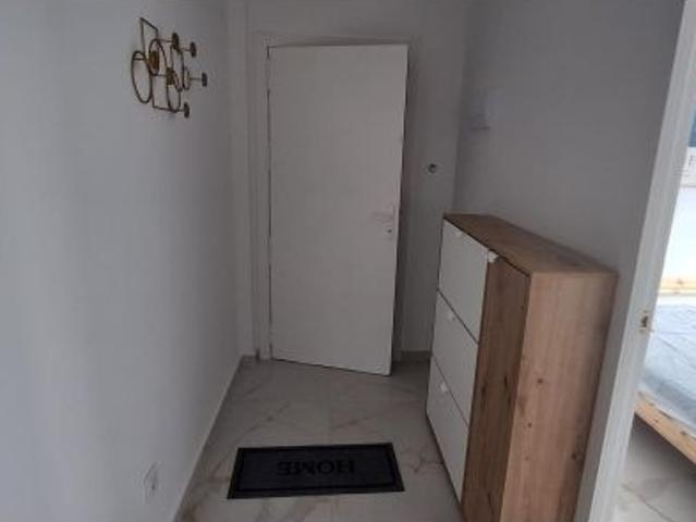 AL LADO PLAYA NAUFRAGOS TOTALMENTE REFORMADO 3 HABS Y 2 BAÑOS 240.000€
