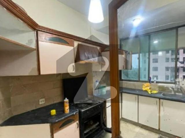 Al Mustafa Tower F 10 2 bedroom UnFurnished Apartment Available For Rent Only Ladies Beautiful Location F 10