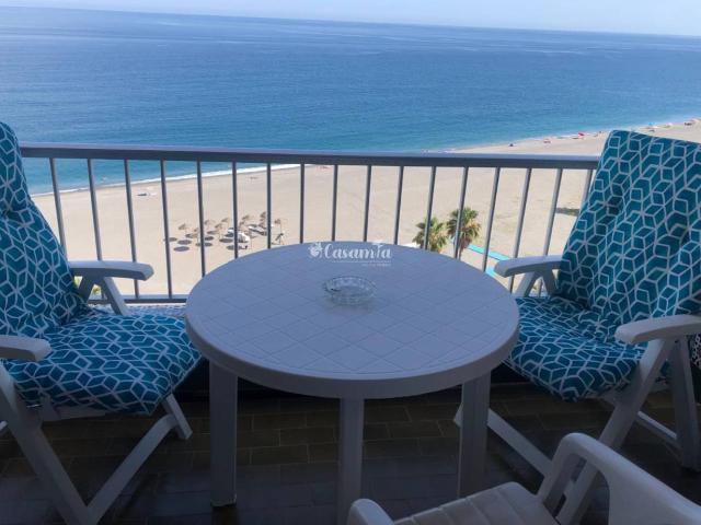 ALMUÑECAR ALQUILER ANUAL PISO EN NOVENA PLANTA CON TERRAZA Y VISTAS ESPECTACULARES AL MAR