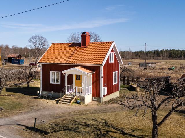Almvik Tomtåkra