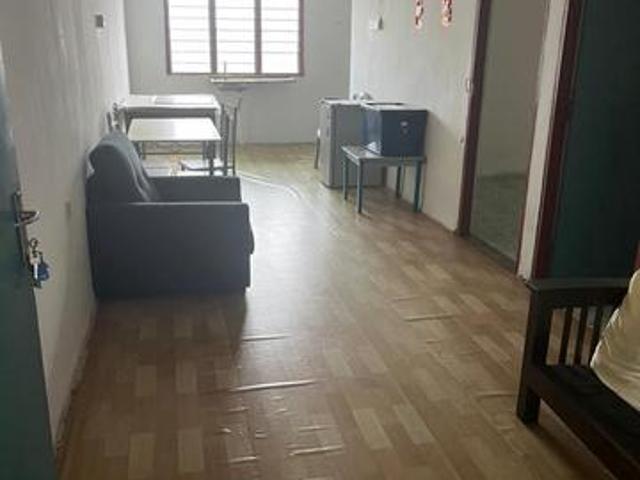 Alma Flat FOR SALE