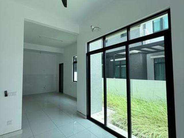 Alma Taman Santuari Semi D FOR RENT