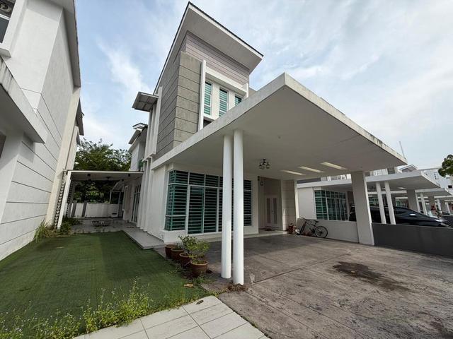 Alma Tropicale Residence GGuarded Bungalow New Fully Reno Furnish