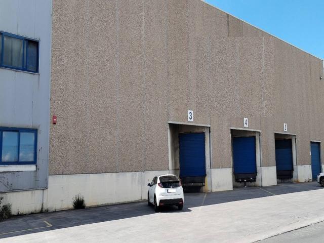 Almacén en alquiler en el Puerto de Bilbao: Ubicación estratégica, y amplias instalaciones