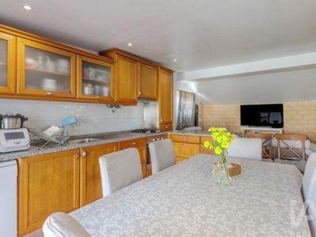 Almada Setubal LS101378837