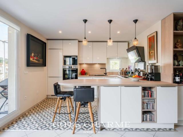 ALMANARRE APPARTEMENT 3 PIECES ENTIEREMENT RENOVE