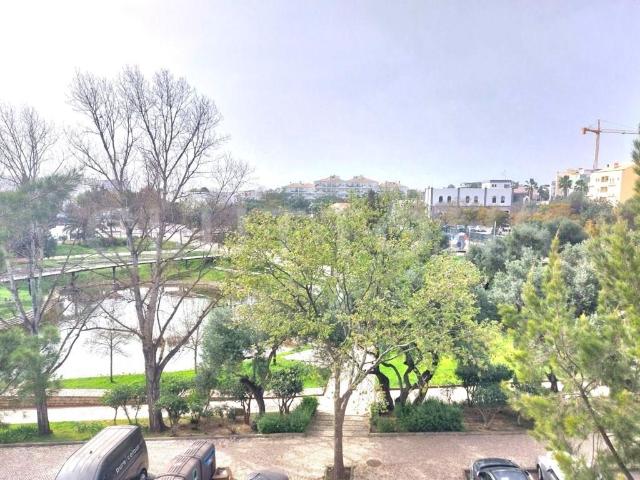 Almancil Espetacular apartamento T4 no centro da cidade, c. 156m² Almancil