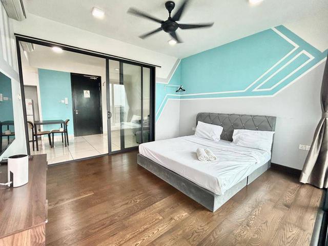 Almas Suites Studio Iskandar Puteri Medini below
