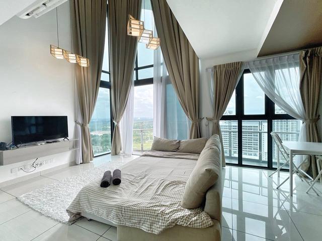 Almas Suites Puteri Harbour Duplex Renovated Unblock View GG